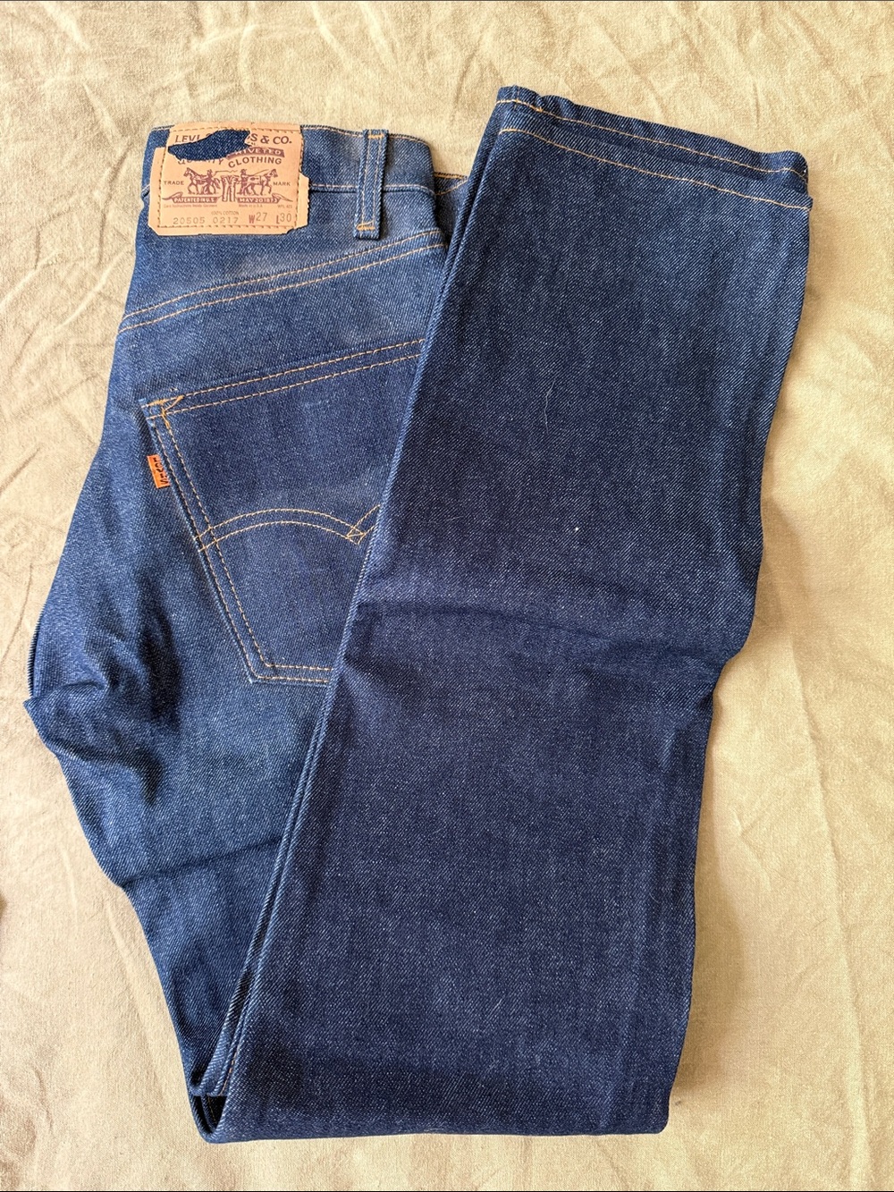 Deadstock Levi's Women’s Dark Blue Straight-Leg Jeans